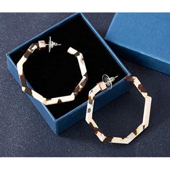 Hypoallergenic Acrylic Hex "Eryn" arrings - Picture 2 of 6